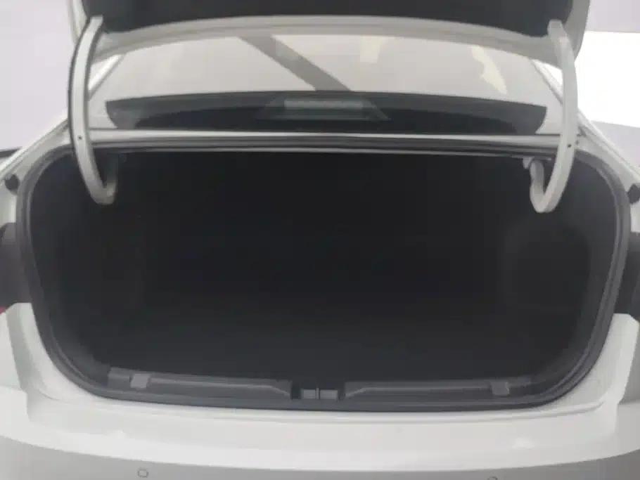 2025 Volkswagen Bora 200TSI DSG Joyful Navigation Edition — миниатюра 4
