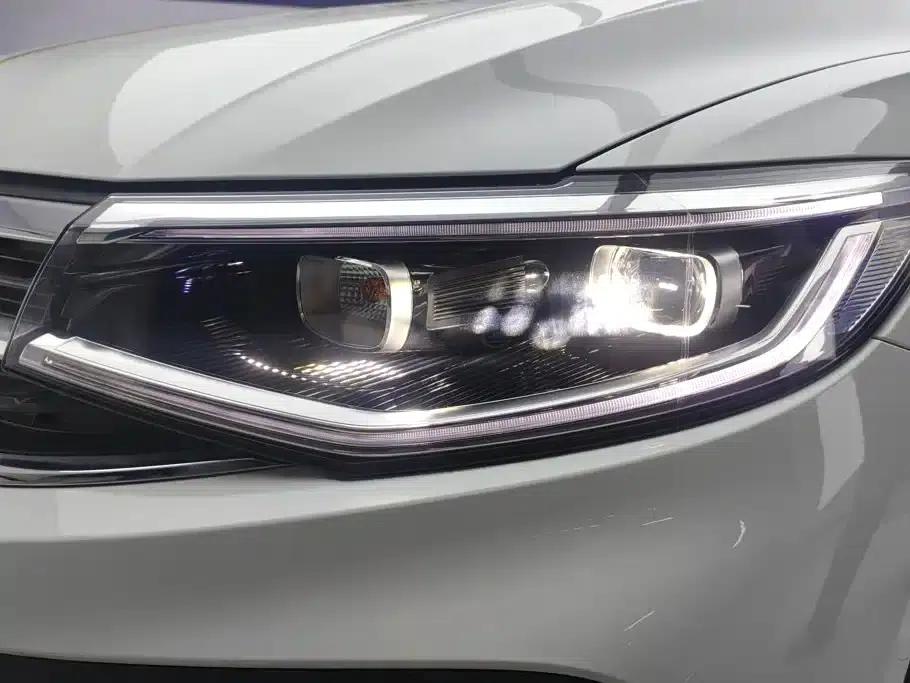 2025 Volkswagen Bora 200TSI DSG Joyful Navigation Edition — миниатюра 5