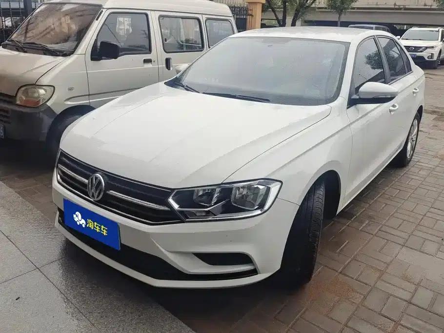 2019 Volkswagen Bora Legend 1.5L Automatic Fashion Model (China VI Emission Standard) — миниатюра 1