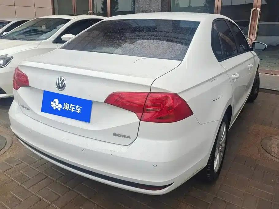 2019 Volkswagen Bora Legend 1.5L Automatic Fashion Model (China VI Emission Standard) — миниатюра 3