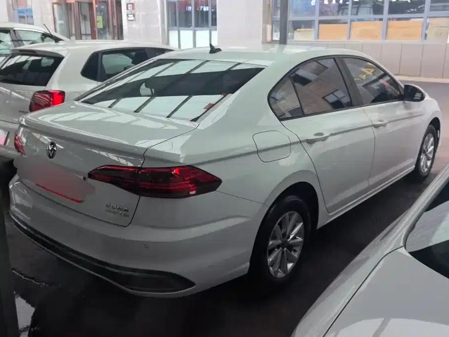 2023 Volkswagen Bora 200TSI DSG Comfort Edition — миниатюра 3