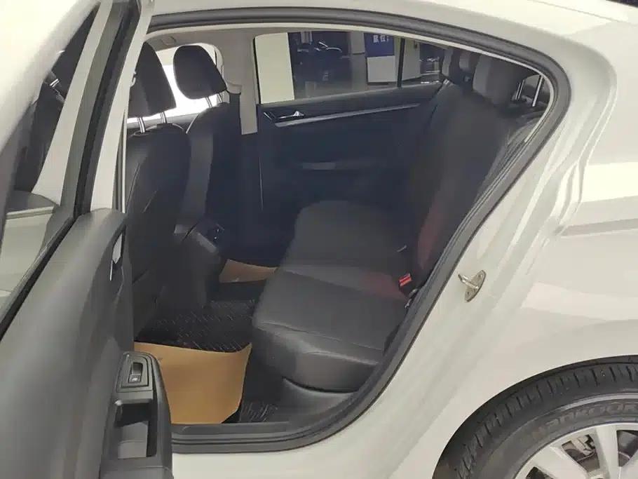 2021 Volkswagen Bora 1.5L Automatic Comfort Smart Connect Edition — миниатюра 11