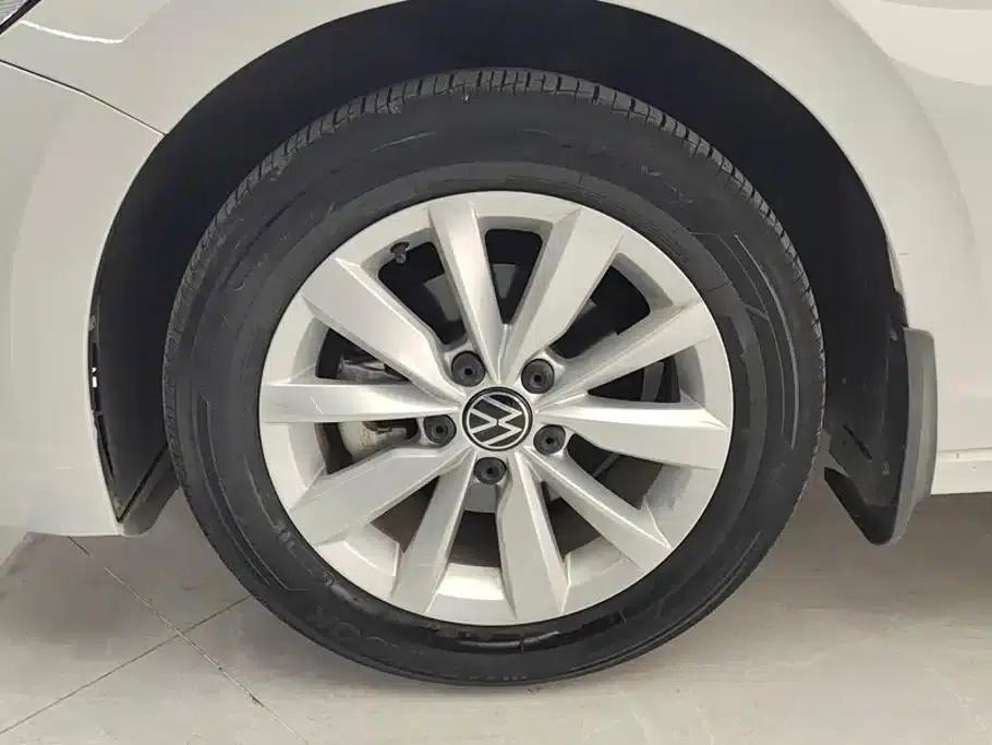2021 Volkswagen Bora 1.5L Automatic Comfort Smart Connect Edition — миниатюра 6