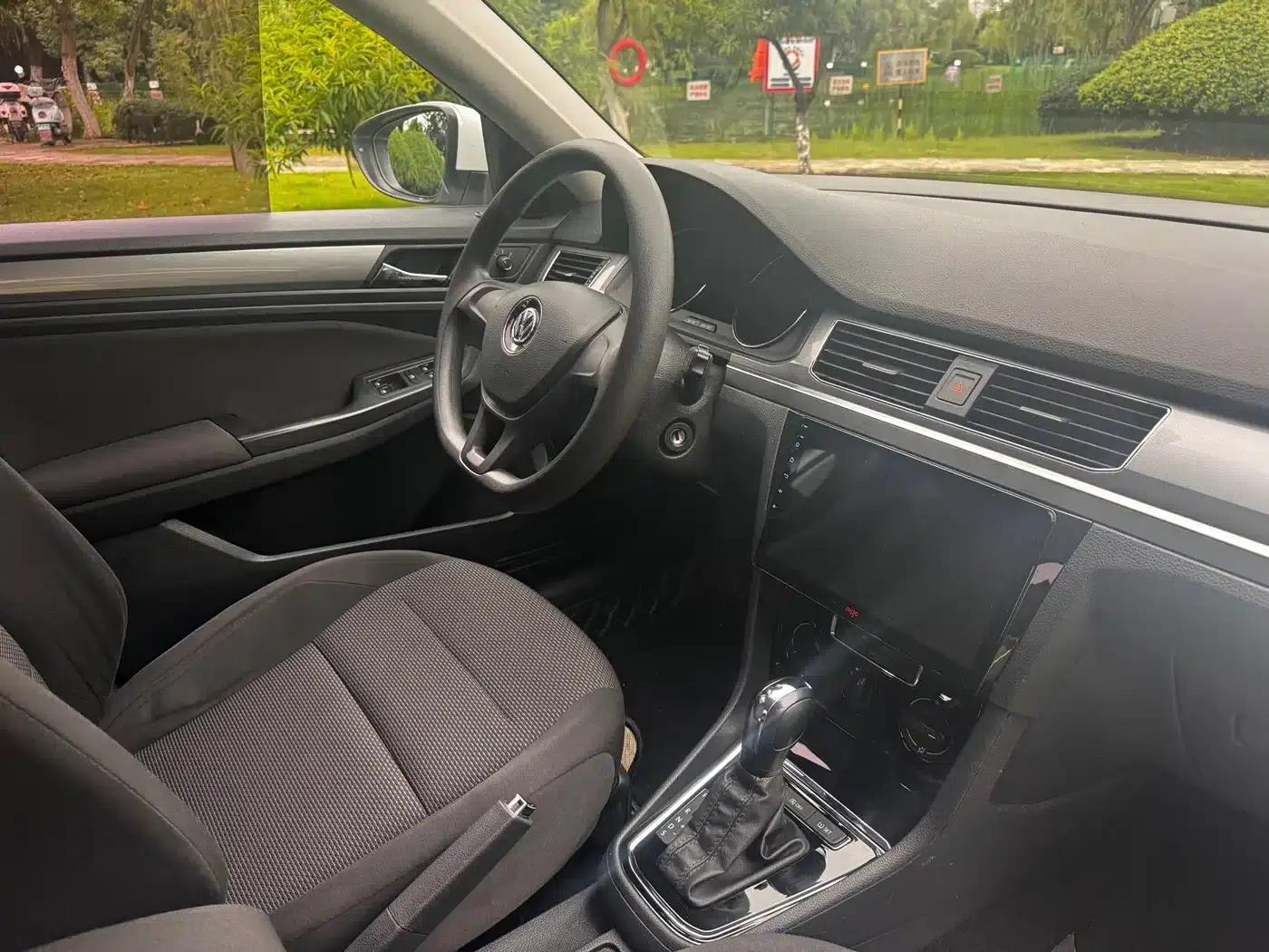 2023 Volkswagen Bora 1.5L Automatic Limited Edition — миниатюра 13