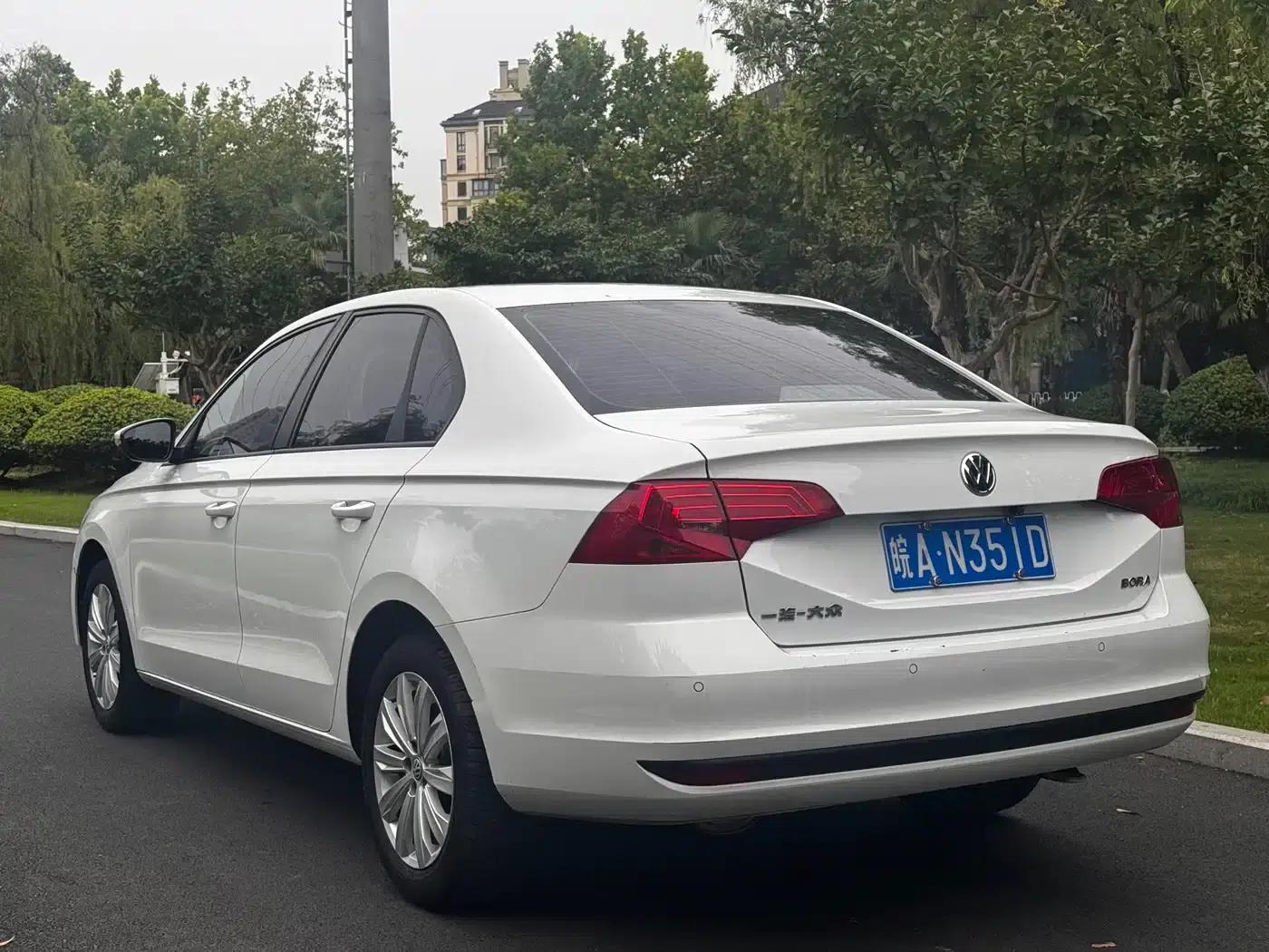 2023 Volkswagen Bora 1.5L Automatic Limited Edition — миниатюра 5