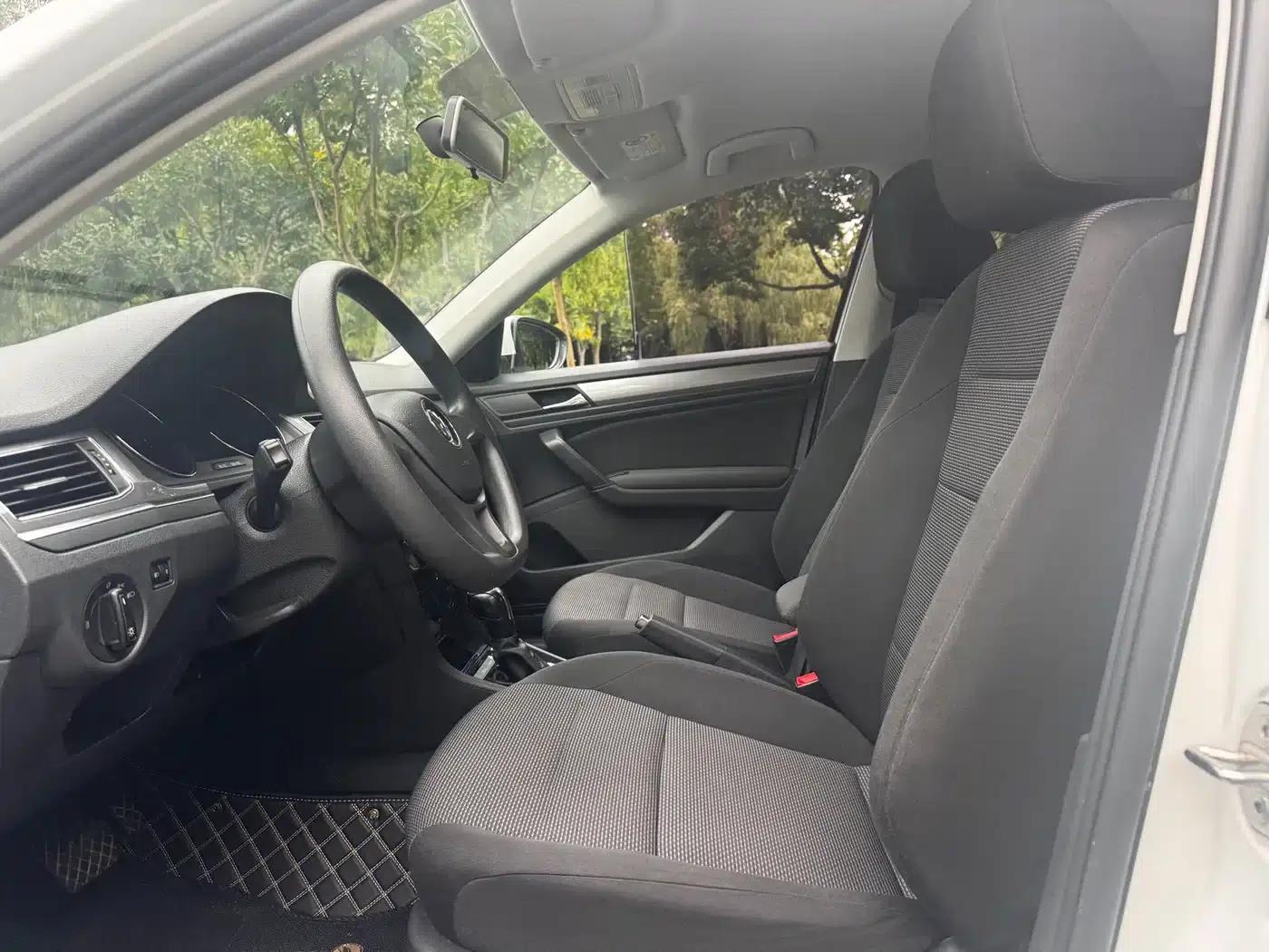 2023 Volkswagen Bora 1.5L Automatic Limited Edition — миниатюра 6