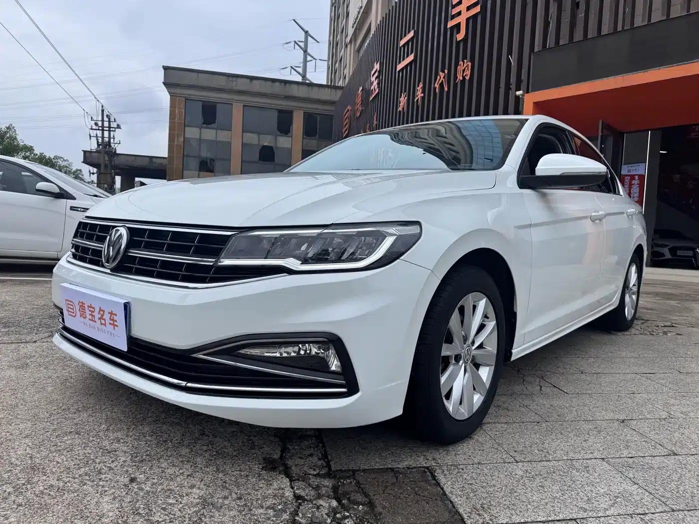 2020 Volkswagen Bora 1.5L Automatic Comfort Model — миниатюра 1