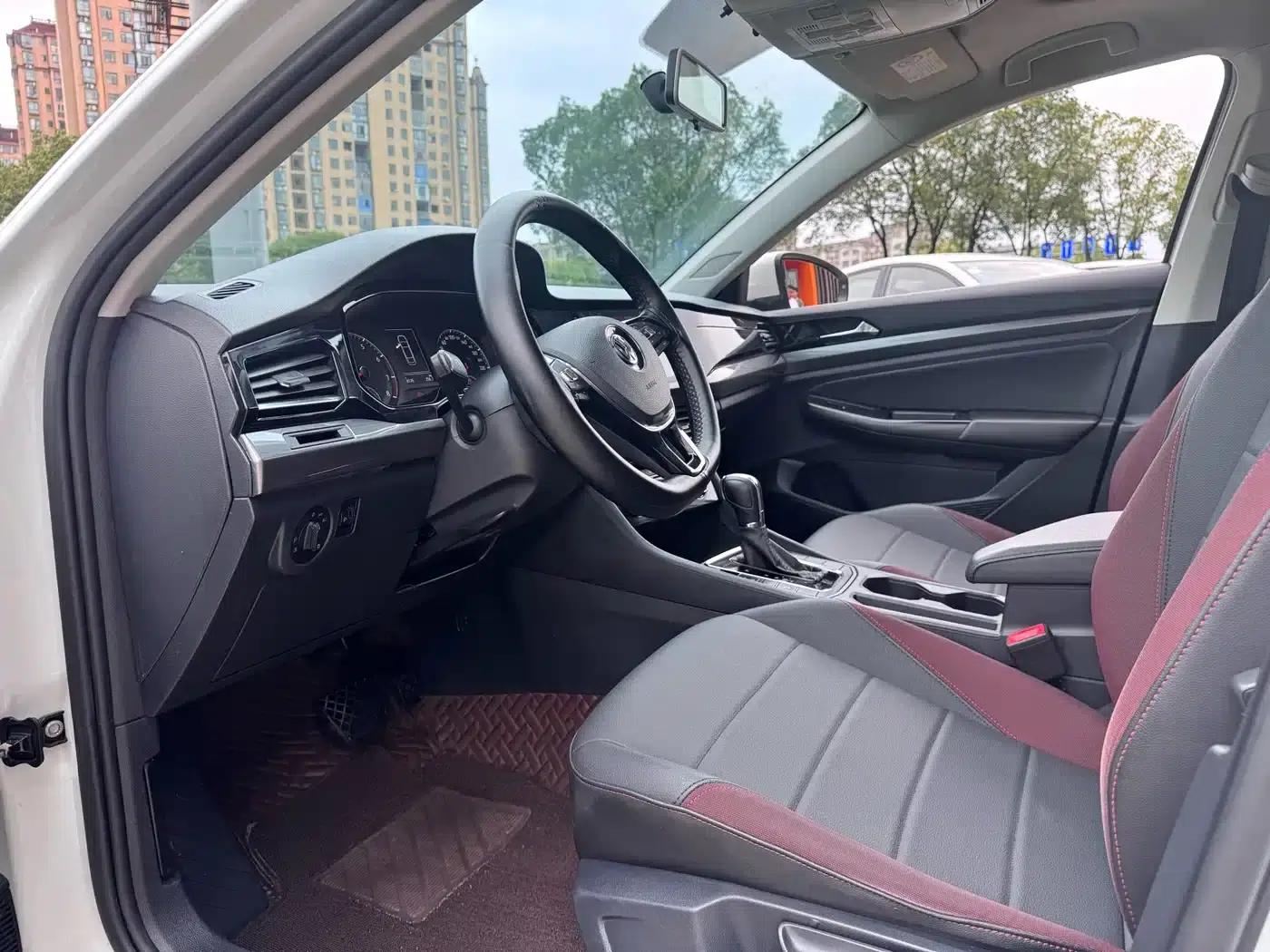 2020 Volkswagen Bora 1.5L Automatic Comfort Model — миниатюра 4