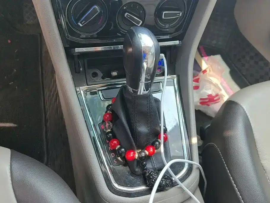 2016 Volkswagen Bora 1.6L Automatic Comfort Model — миниатюра 16