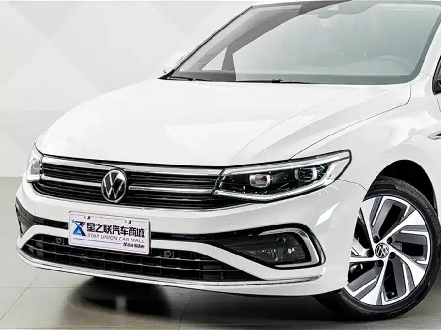 2023 Volkswagen Bora 300TSI DSG Premium Edition — миниатюра 2