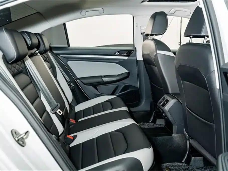 2023 Volkswagen Bora 300TSI DSG Premium Edition — миниатюра 20