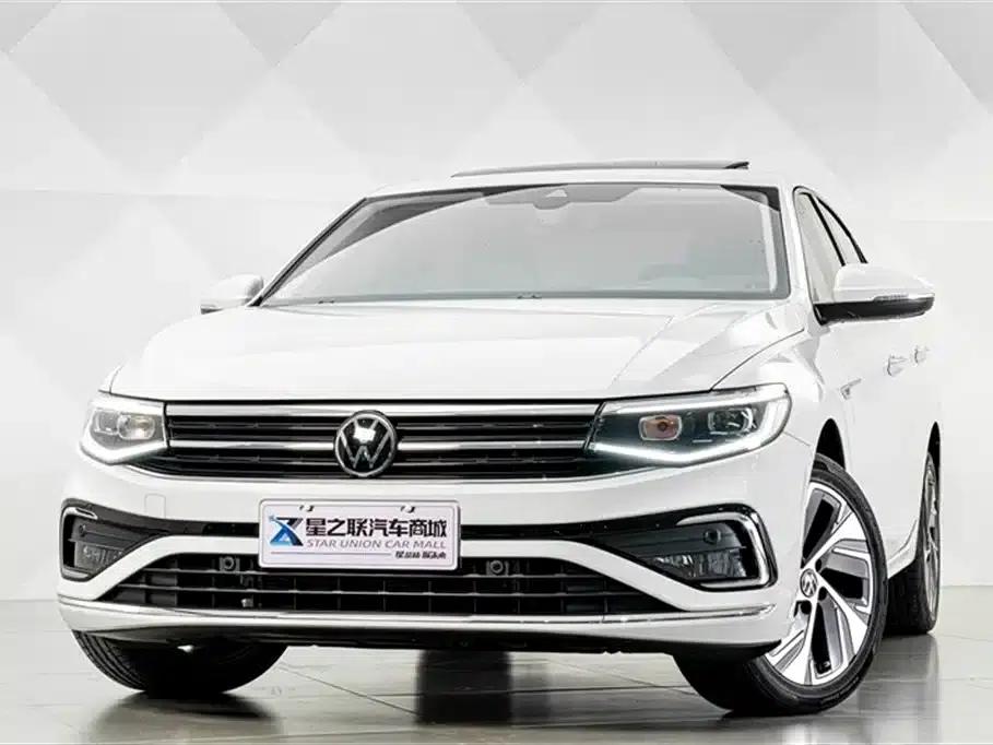 2023 Volkswagen Bora 300TSI DSG Premium Edition — миниатюра 3