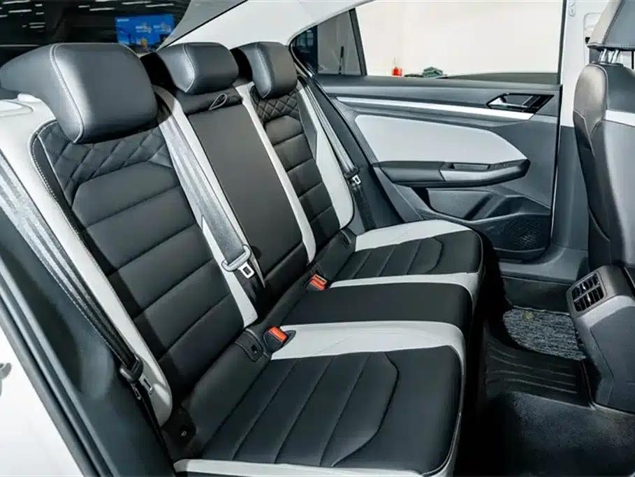 2023 Volkswagen Bora 300TSI DSG Premium Edition — миниатюра 22