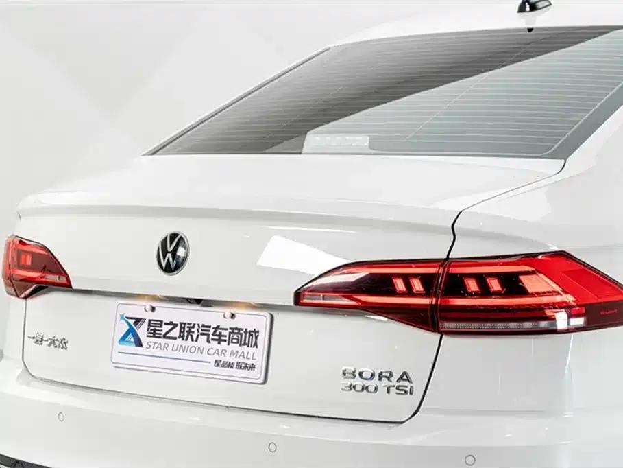 2023 Volkswagen Bora 300TSI DSG Premium Edition — миниатюра 8