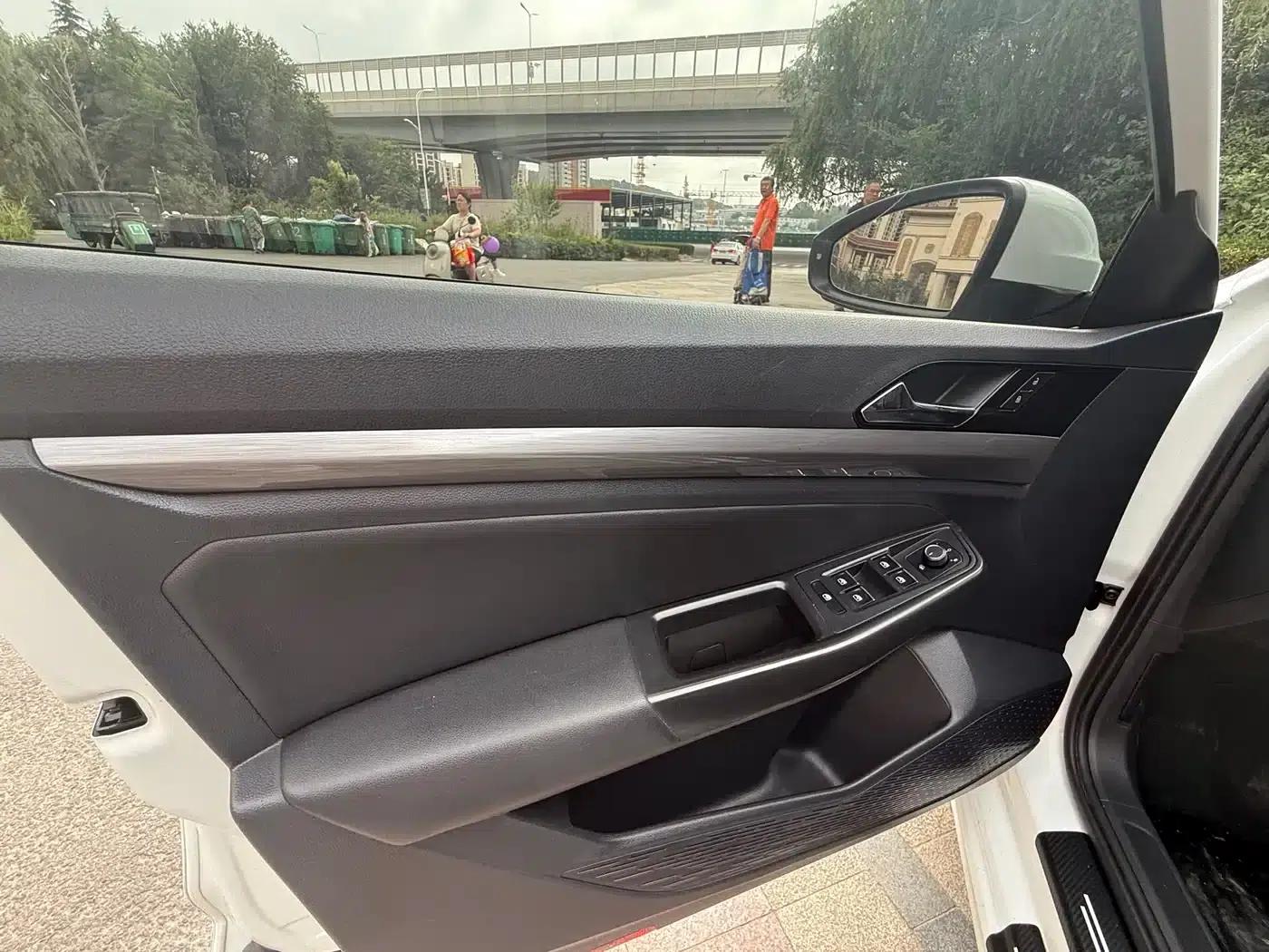 2021 Volkswagen Bora 1.5L Automatic Fashion Smart Edition — миниатюра 4