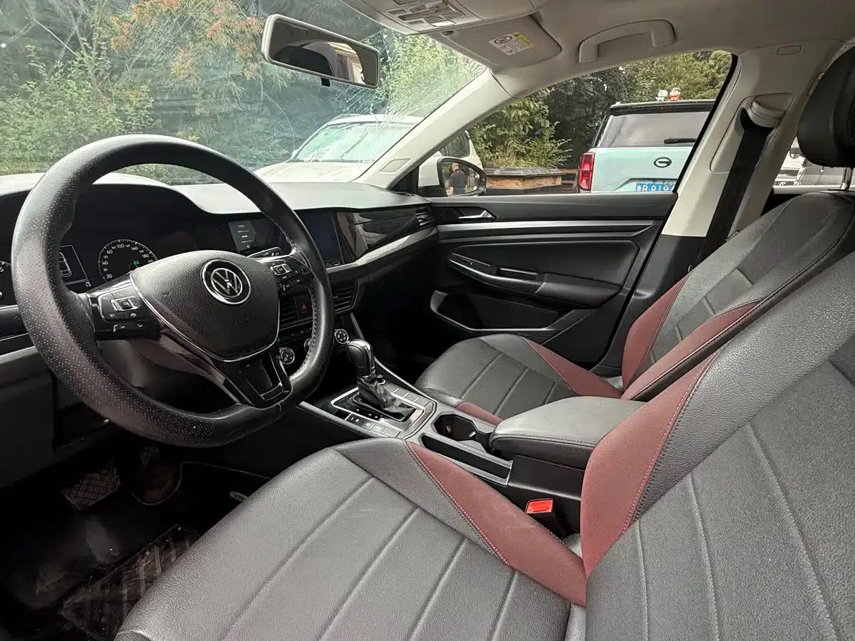 2021 Volkswagen Bora 1.5L Automatic Fashion Smart Edition — миниатюра 5