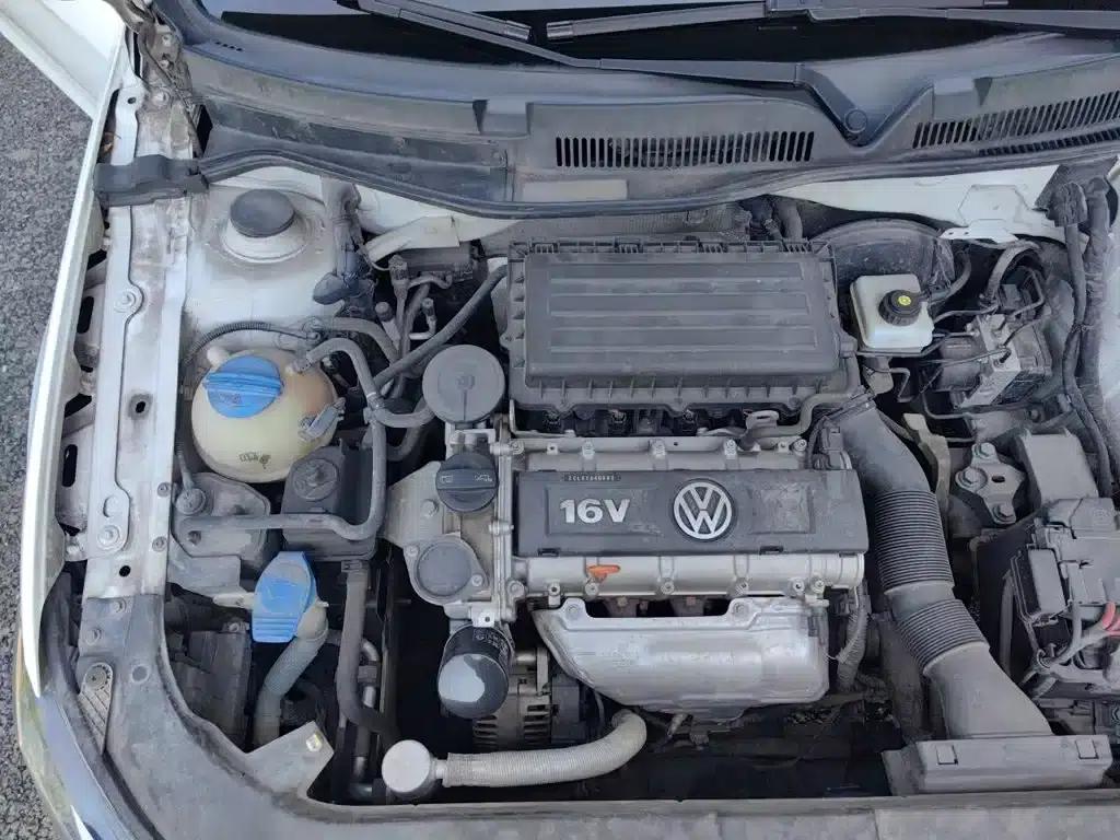 2015 Volkswagen Bora Value Edition 1.6L Manual Comfort Model — миниатюра 23