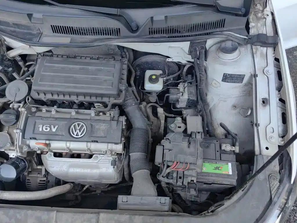 2015 Volkswagen Bora Value Edition 1.6L Manual Comfort Model — миниатюра 24