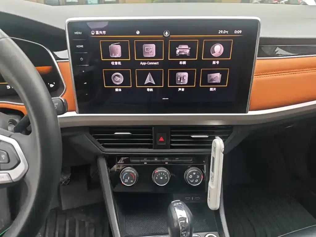 2023 Volkswagen Bora 200TSI DSG Comfort Edition — миниатюра 13
