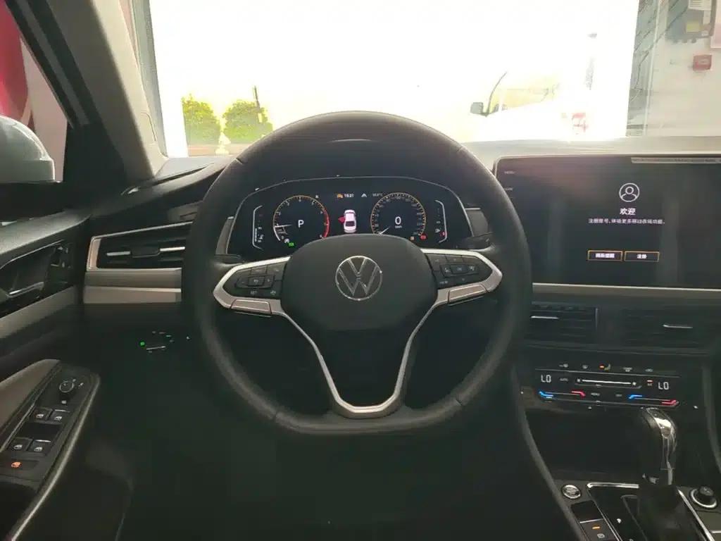 2023 Volkswagen Bora 300TSI DSG Premium Edition — миниатюра 11