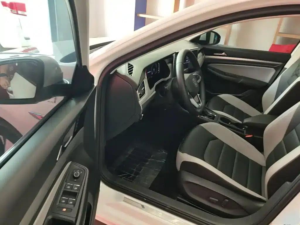 2023 Volkswagen Bora 300TSI DSG Premium Edition — миниатюра 16