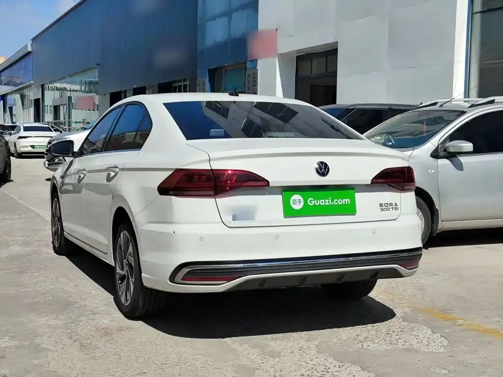 2023 Volkswagen Bora 300TSI DSG Premium Edition — миниатюра 5