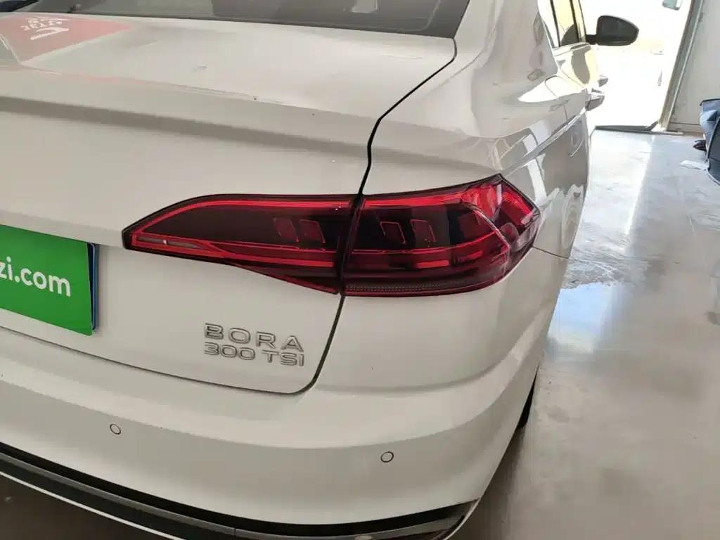 2023 Volkswagen Bora 300TSI DSG Premium Edition — миниатюра 8