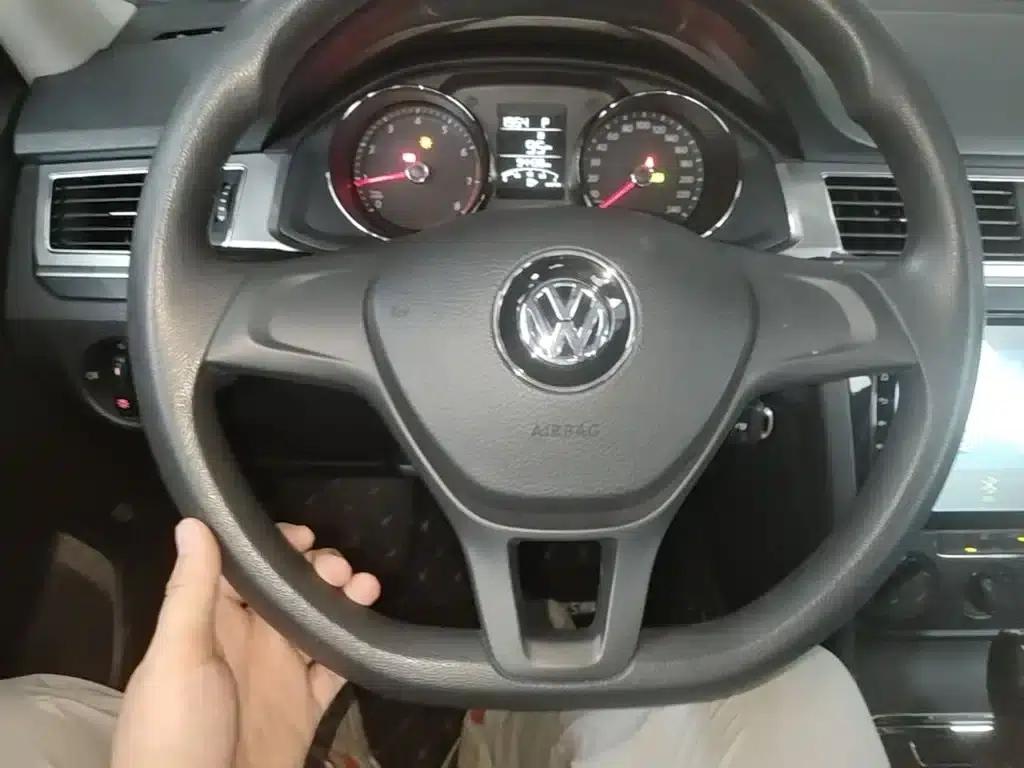 2018 Volkswagen Bora 1.5L Automatic Fashion Edition — миниатюра 11