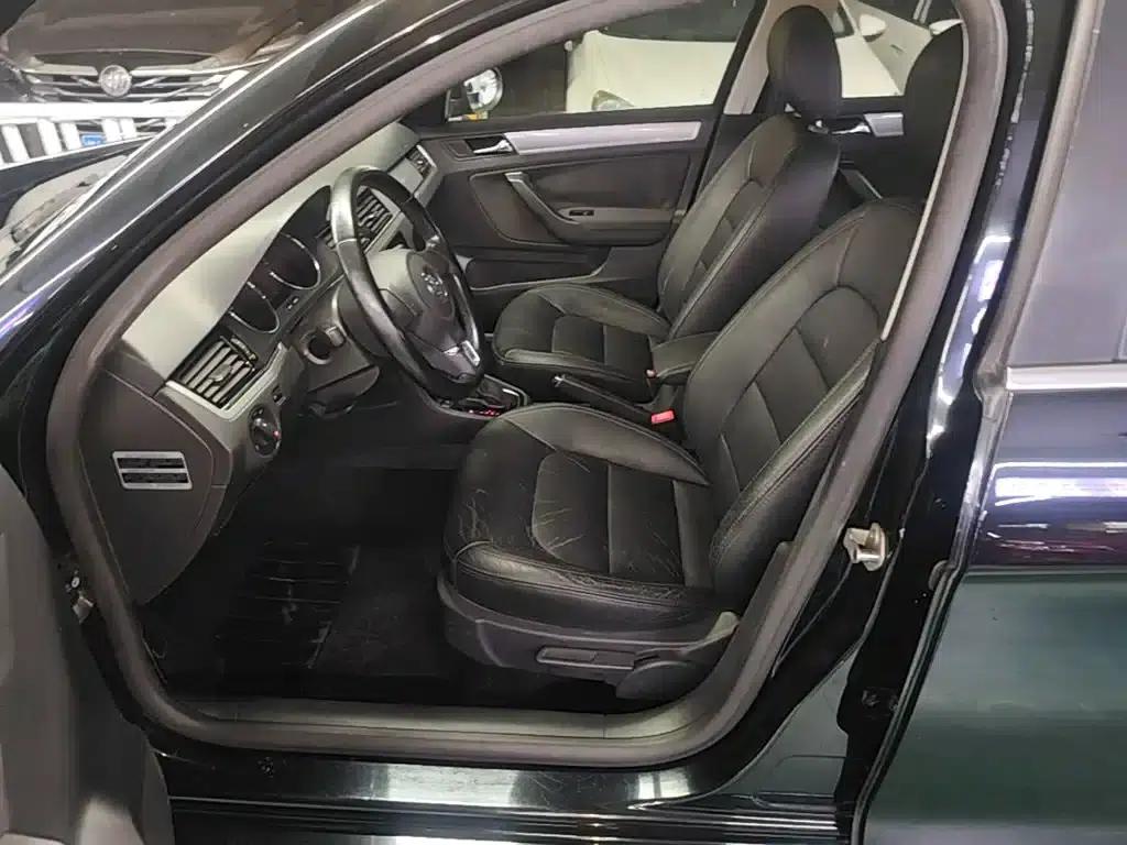 2014 Volkswagen Bora 1.6L Automatic Fashion Edition — миниатюра 15