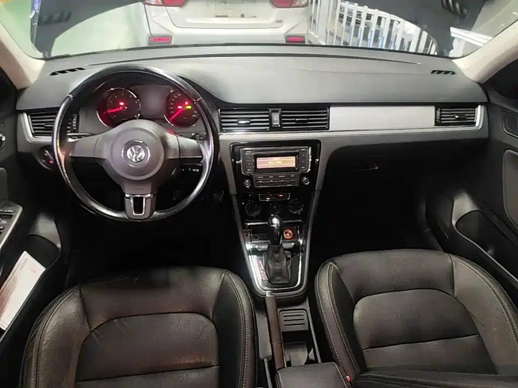 2014 Volkswagen Bora 1.6L Automatic Fashion Edition — миниатюра 10