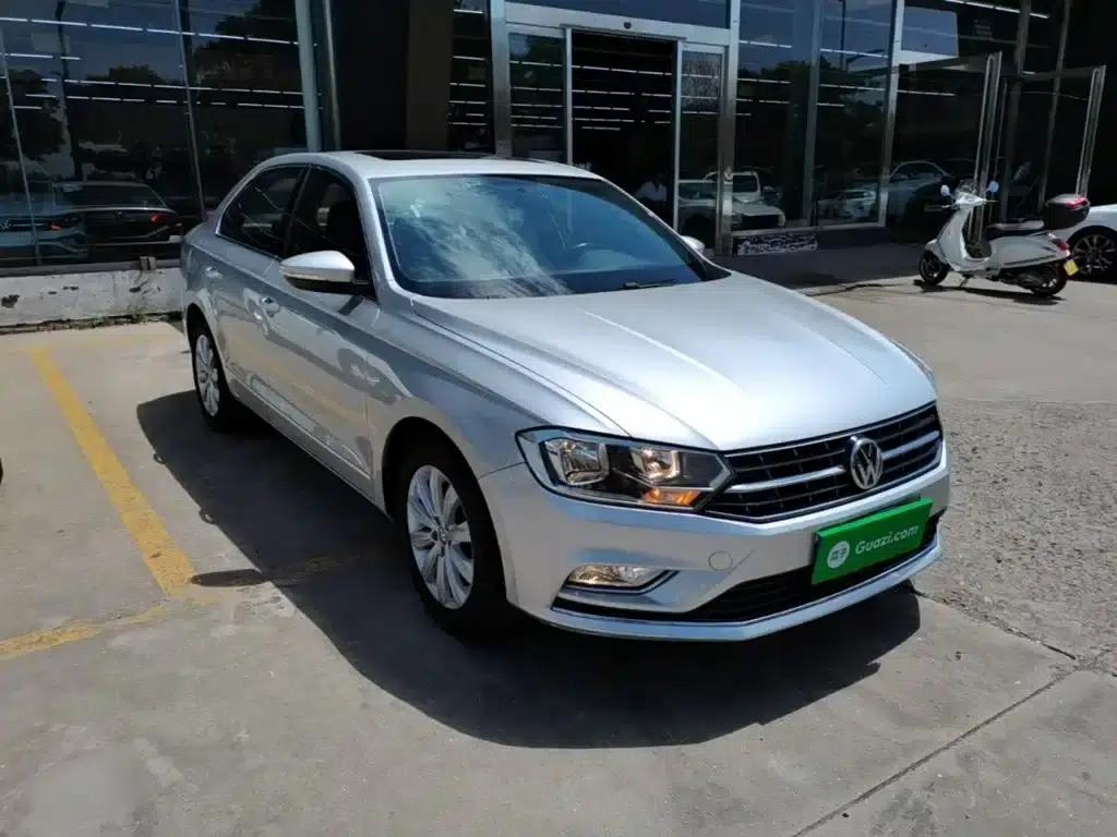 2016 Volkswagen Bora 1.6L Automatic Comfort Model — миниатюра 4