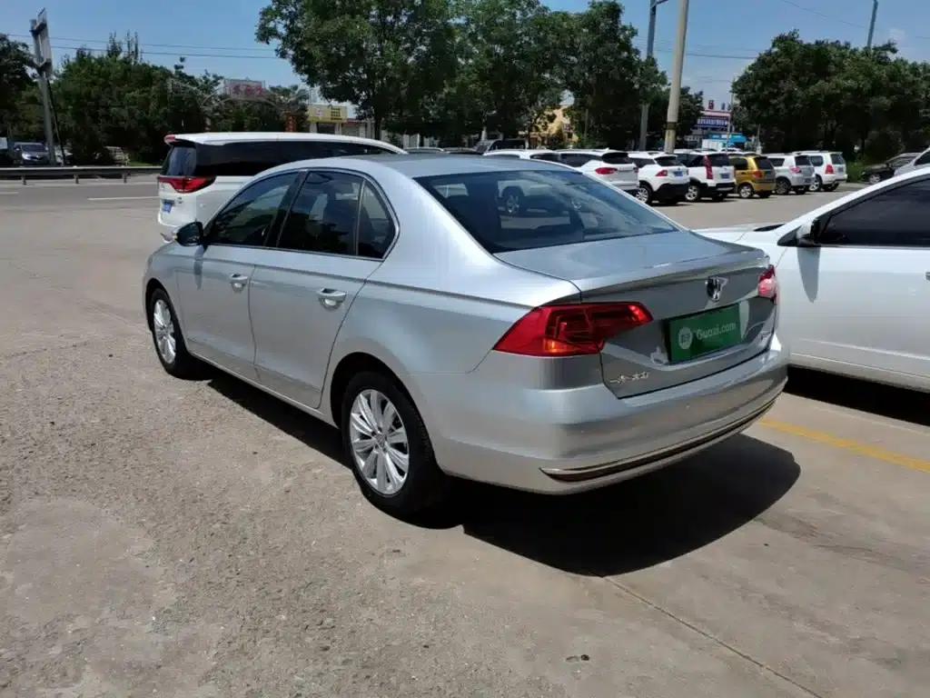2016 Volkswagen Bora 1.6L Automatic Comfort Model — миниатюра 5