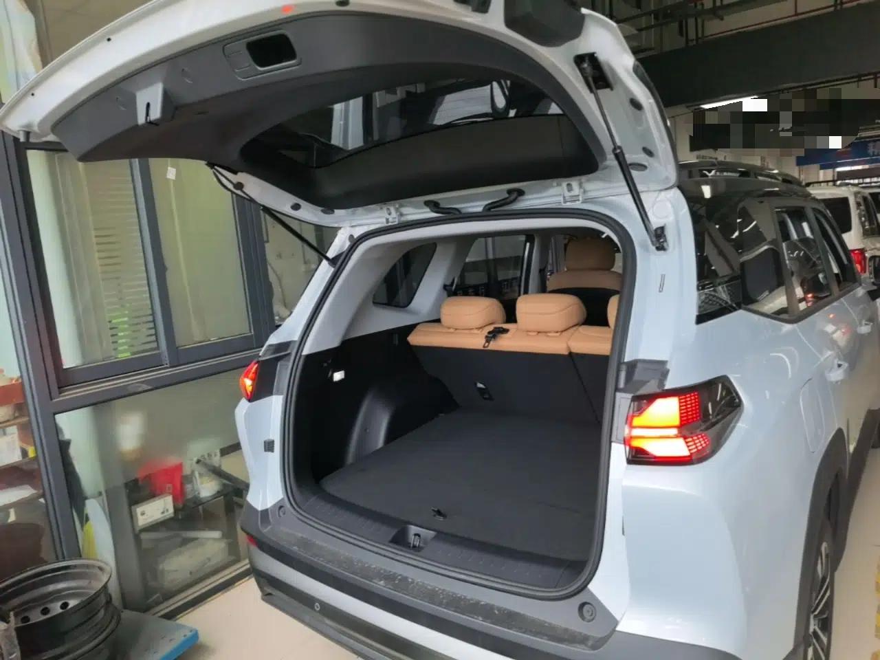Wuling Starlight 560 2026 1.5T CVT Elite Edition — миниатюра 27