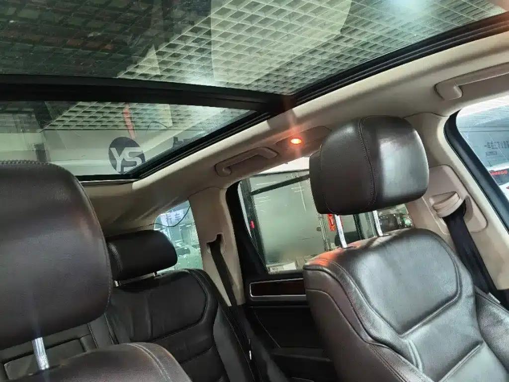 2011 Touareg 3.0TSI Standard Edition — миниатюра 6