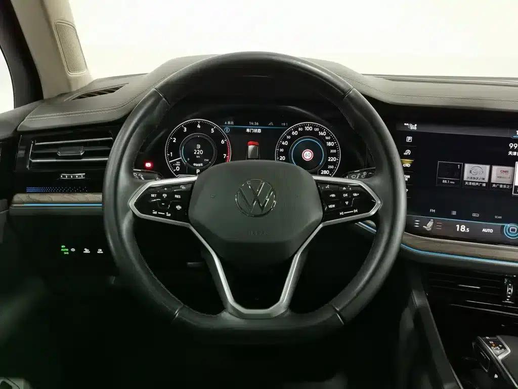 Touareg 2021 3.0TSI R-Line Classic Sport Package — миниатюра 11