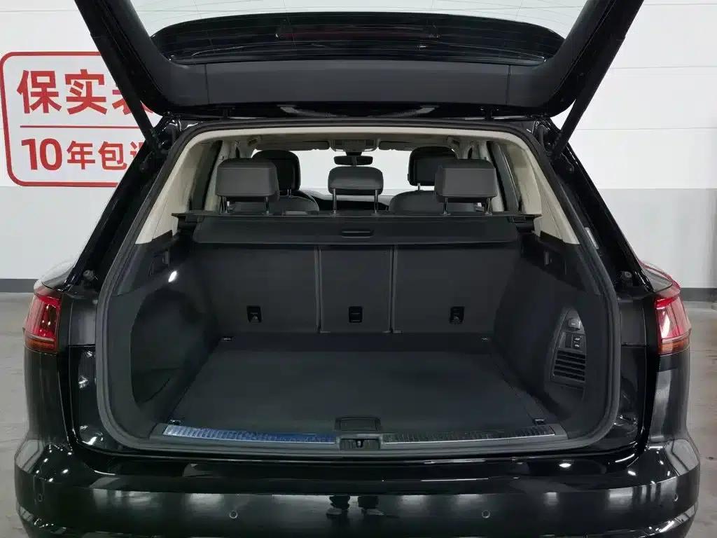 Touareg 2021 3.0TSI R-Line Classic Sport Package — миниатюра 16