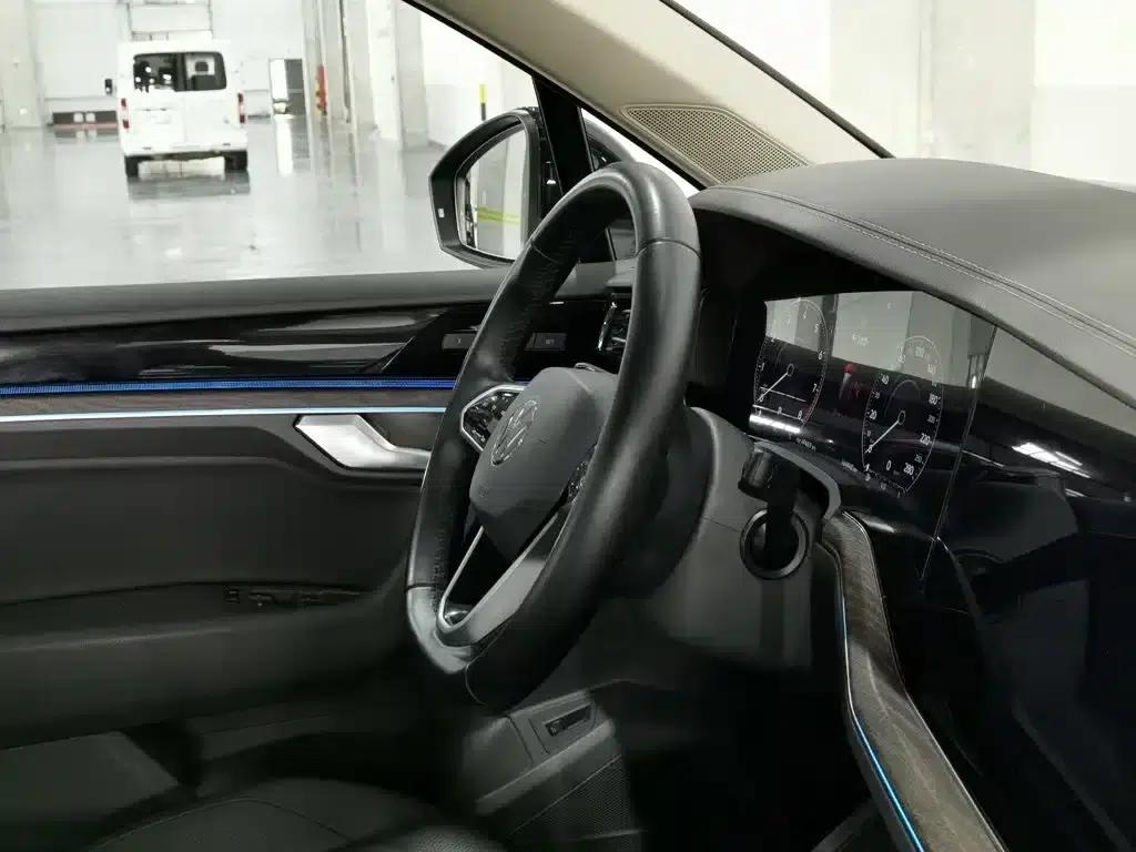Touareg 2021 3.0TSI R-Line Classic Sport Package — миниатюра 22
