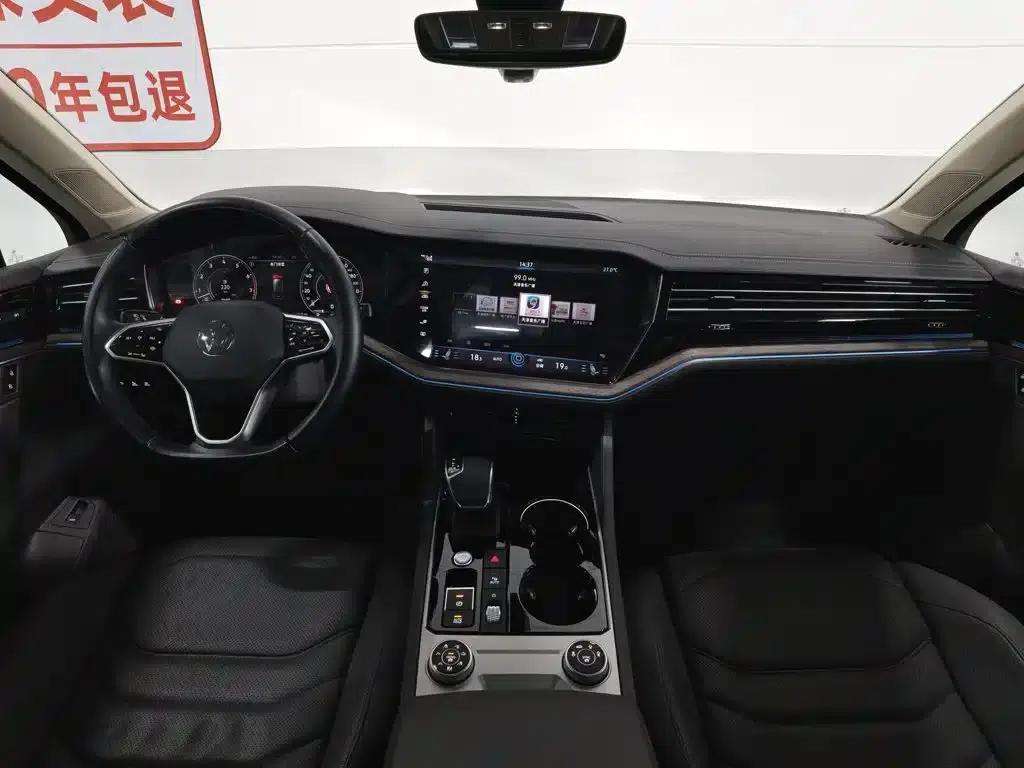 Touareg 2021 3.0TSI R-Line Classic Sport Package — миниатюра 5
