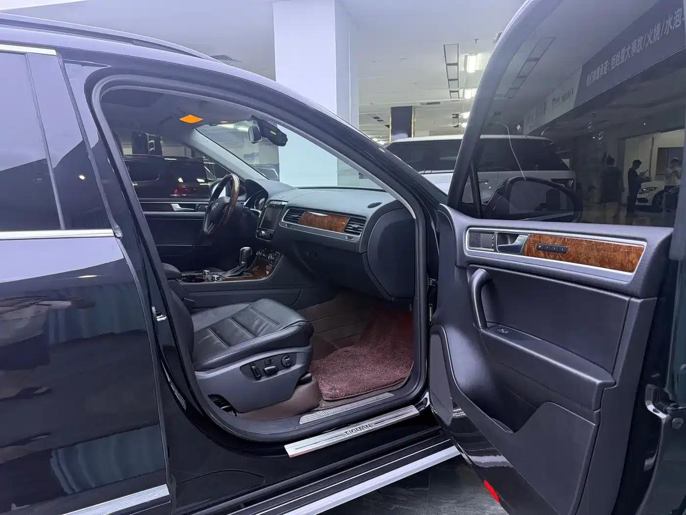 2014 Touareg 3.0TSI Black Explorer — миниатюра 8