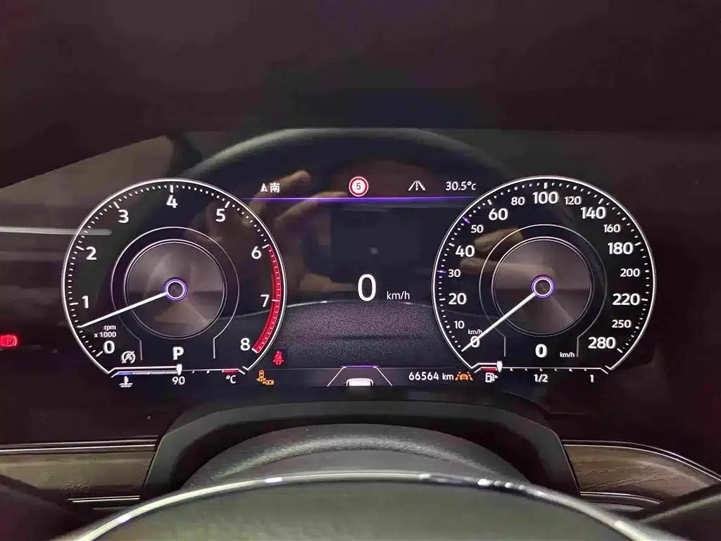 Touareg 2019 3.0TSI R-Line Edition (China VI Emission Standard) — миниатюра 18