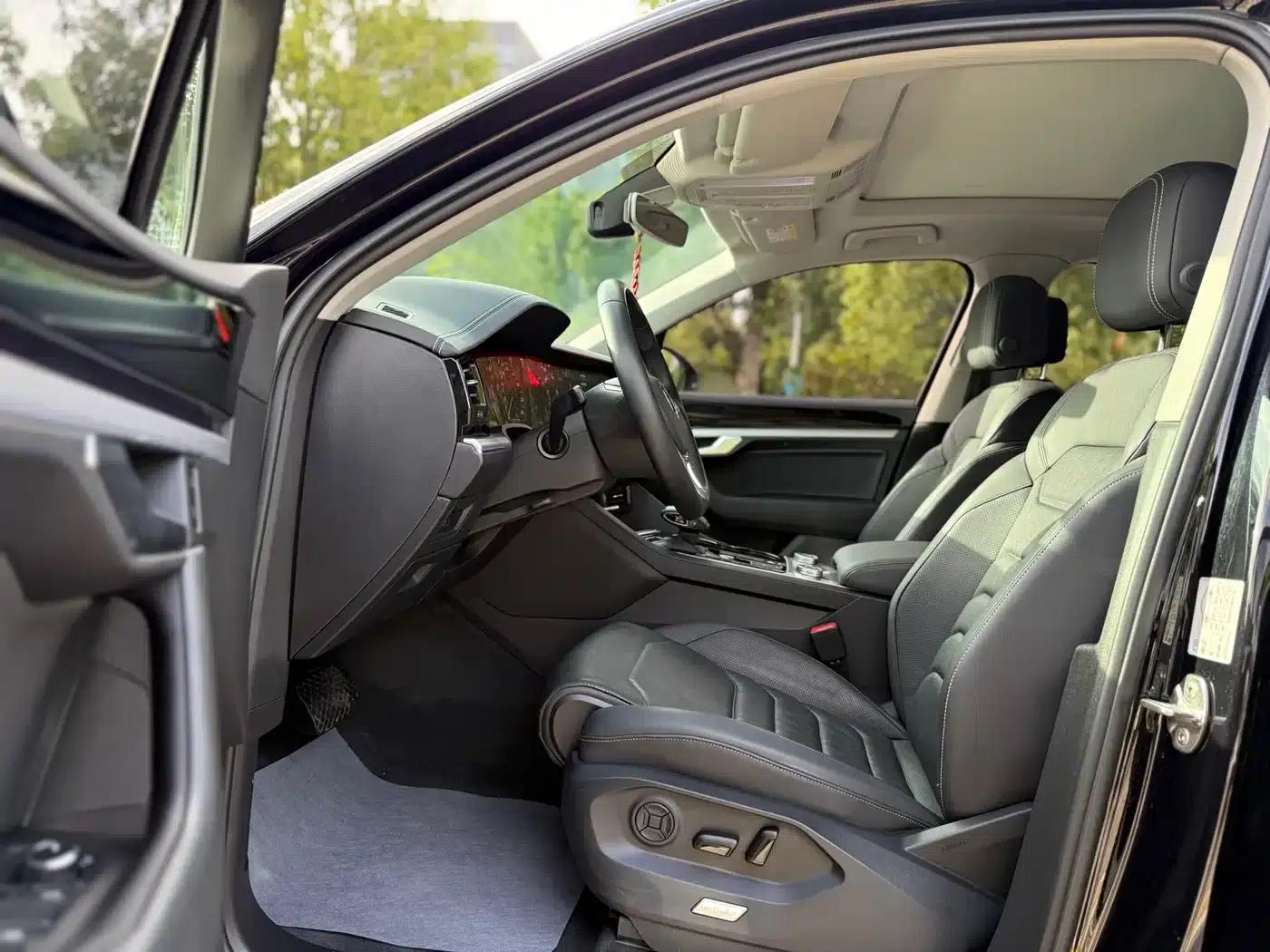 Touareg 2019 2.0TSI R-Line Edition (China VI Emission Standard) — миниатюра 4