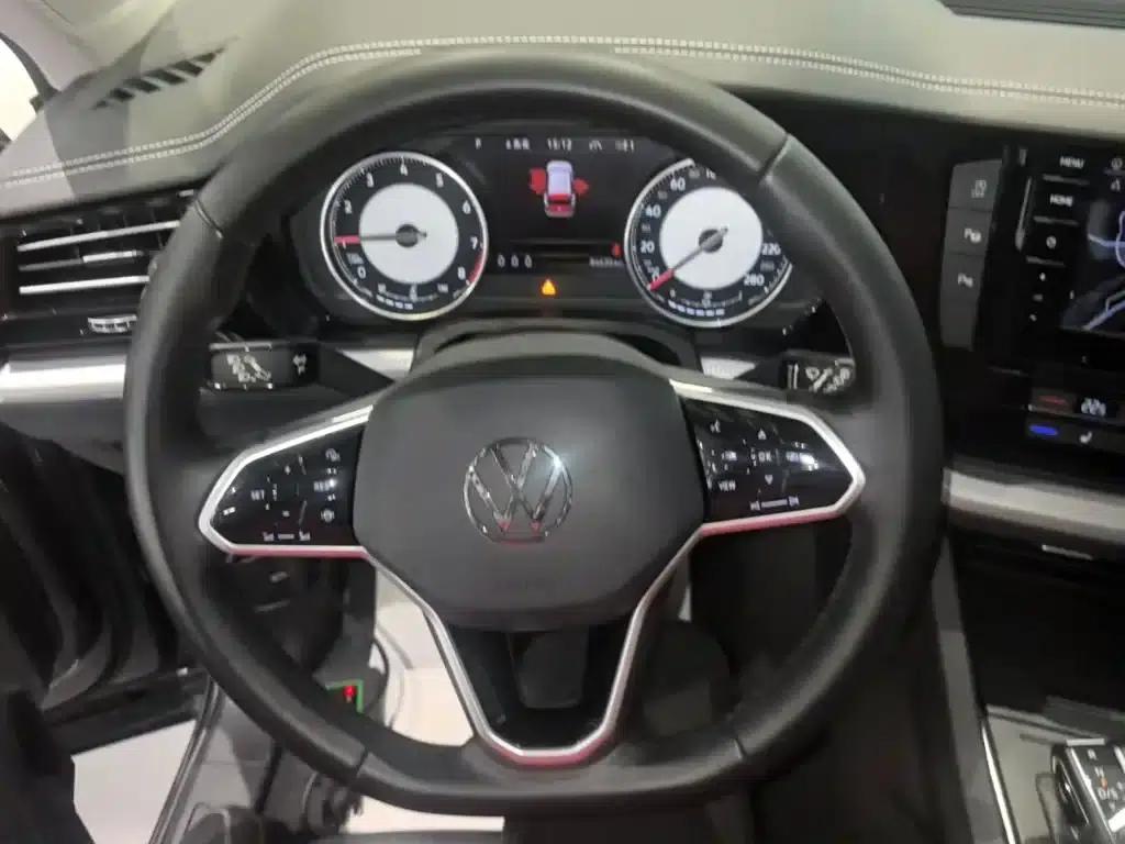 Touareg 2021 2.0TSI Navigator Special Edition — миниатюра 11