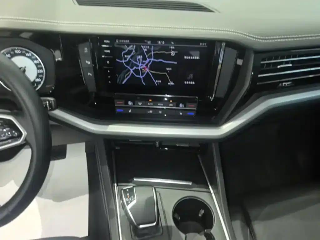 Touareg 2021 2.0TSI Navigator Special Edition — миниатюра 13
