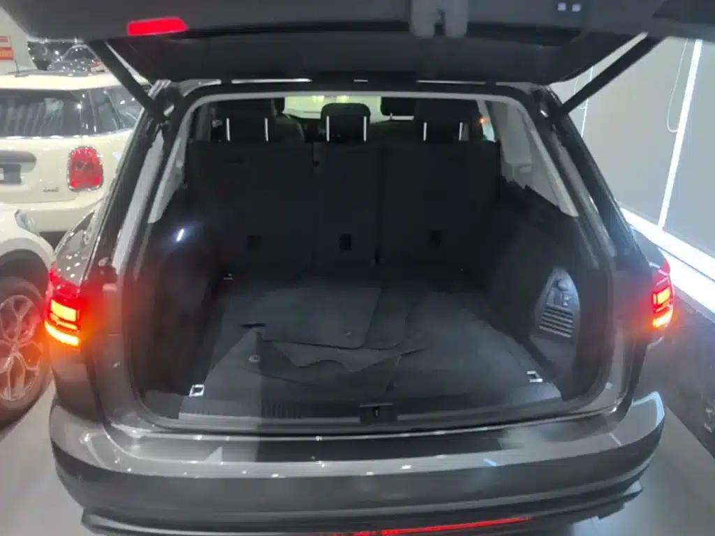 Touareg 2021 2.0TSI Navigator Special Edition — миниатюра 19