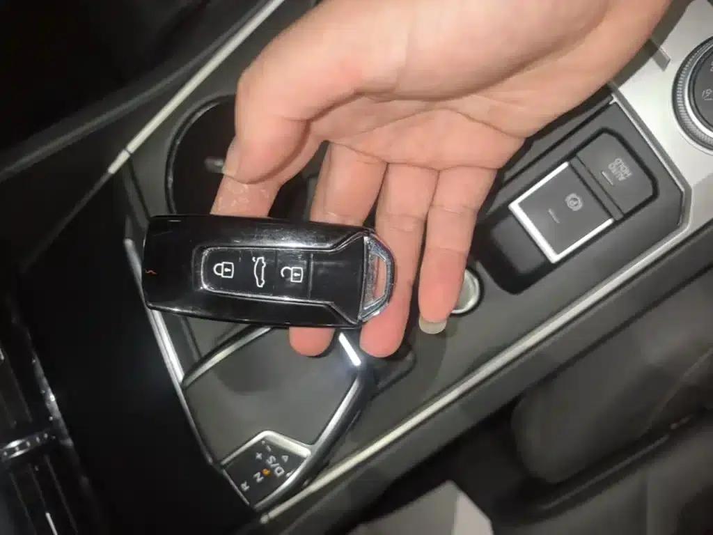Touareg 2021 2.0TSI Navigator Special Edition — миниатюра 9