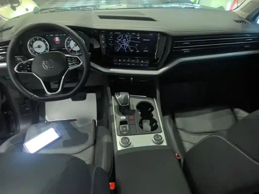 Touareg 2021 2.0TSI Navigator Special Edition — миниатюра 10