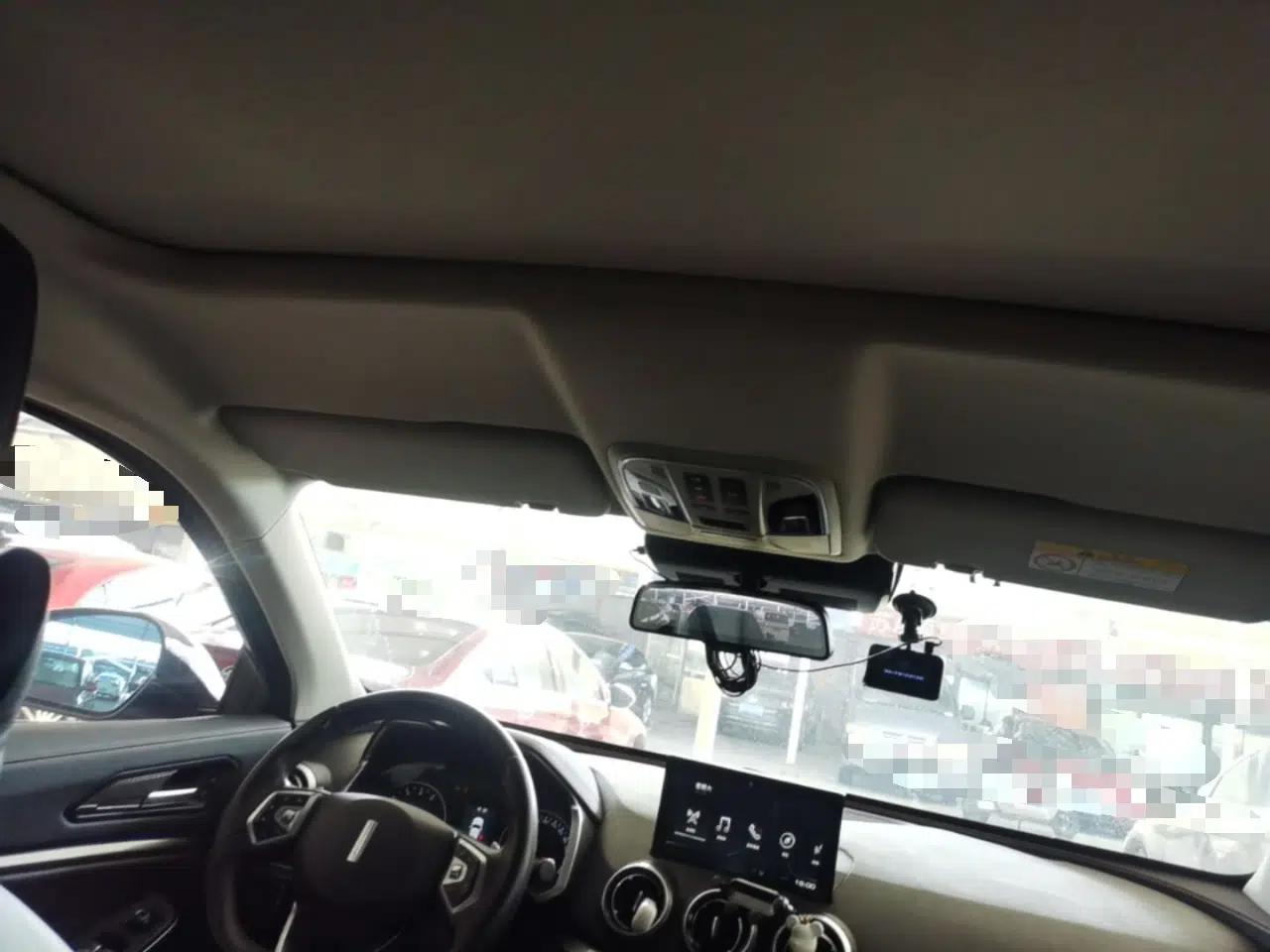 Wey VV5 2019 Upgraded Model 2.0T Two-Wheel Drive Ultra-Luxury Version China V Standard — миниатюра 26