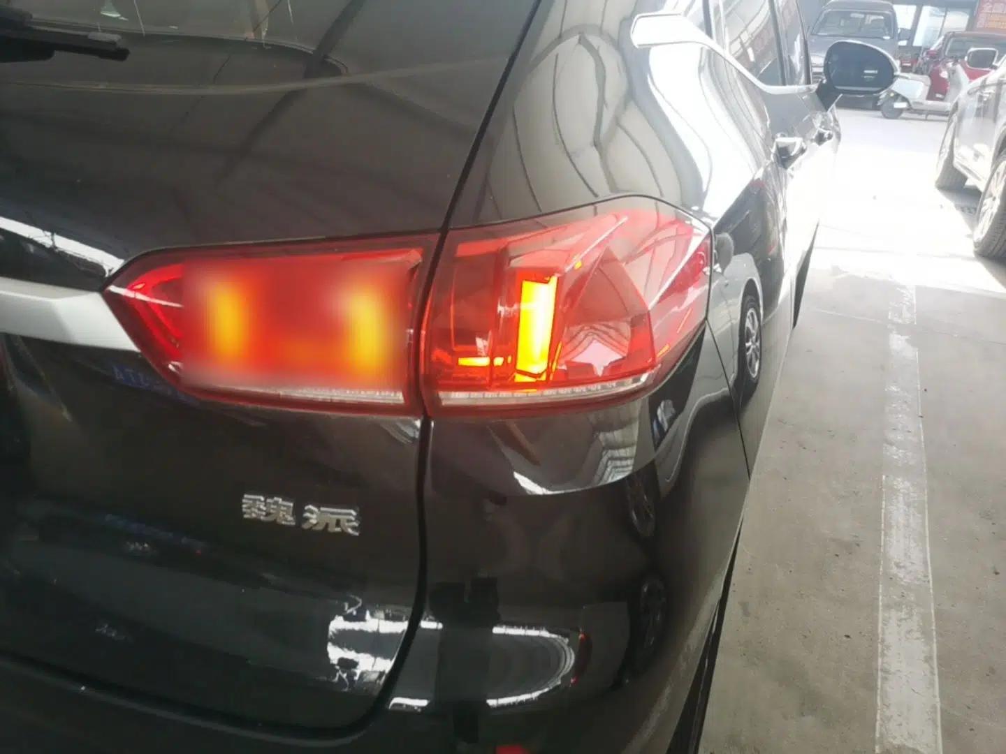 Wey VV5 2019 Upgraded Model 2.0T Two-Wheel Drive Ultra-Luxury Version China V Standard — миниатюра 9
