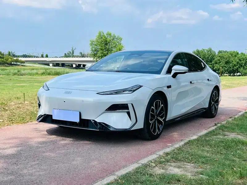 Galaxy E8 2025 Model 700km Long-Range Intelligent Driving Edition — миниатюра 1