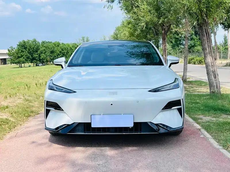 Galaxy E8 2025 Model 700km Long-Range Intelligent Driving Edition — миниатюра 2
